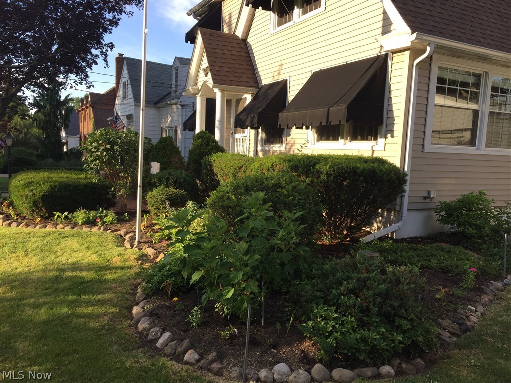 1623 Edgefield Road Lyndhurst, OH 44124 - Photo 33 of 34