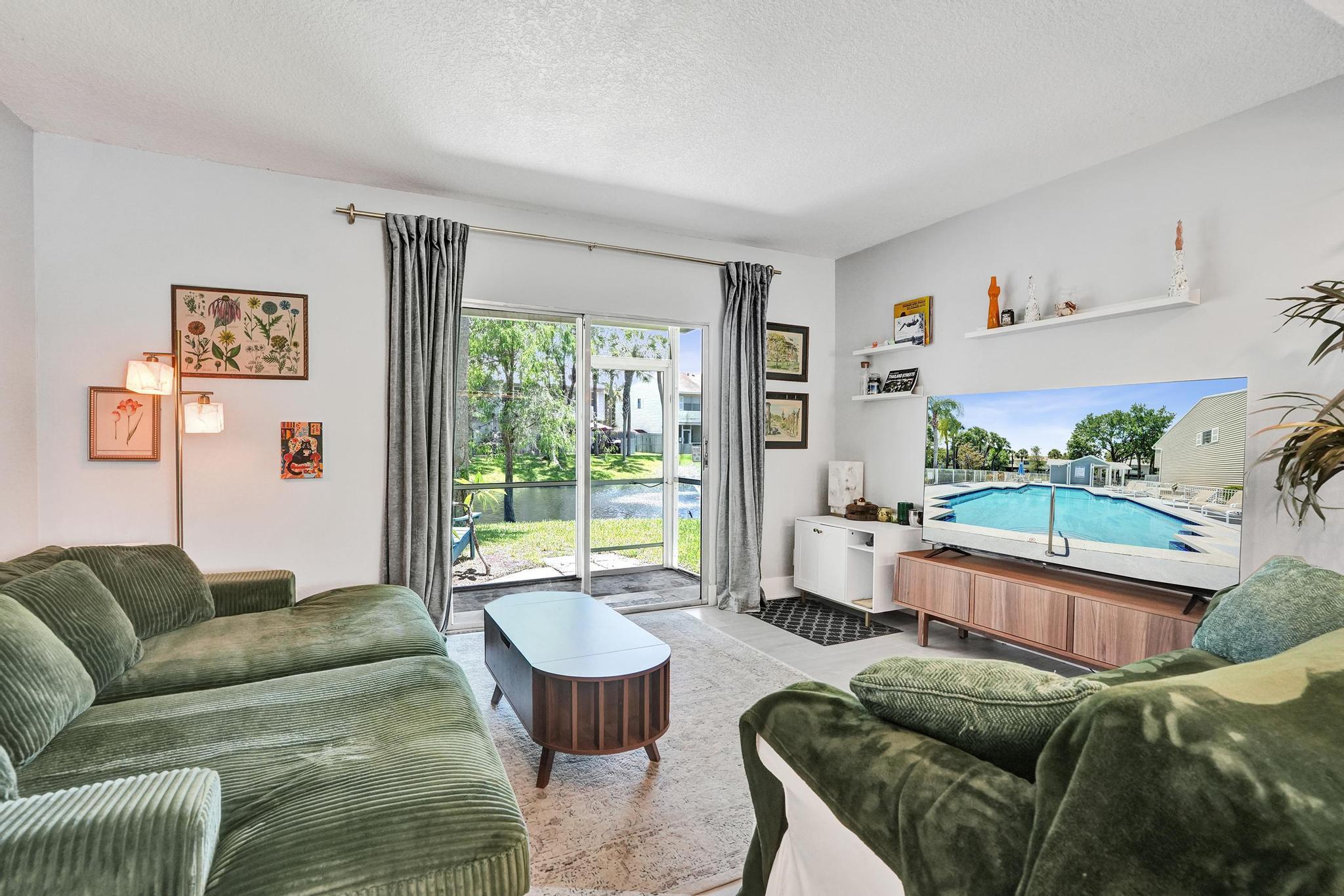 201 Southwest 3rd Street, Unit 201 Pompano Beach, FL 33060 - Photo 13 of 42 DSC02384