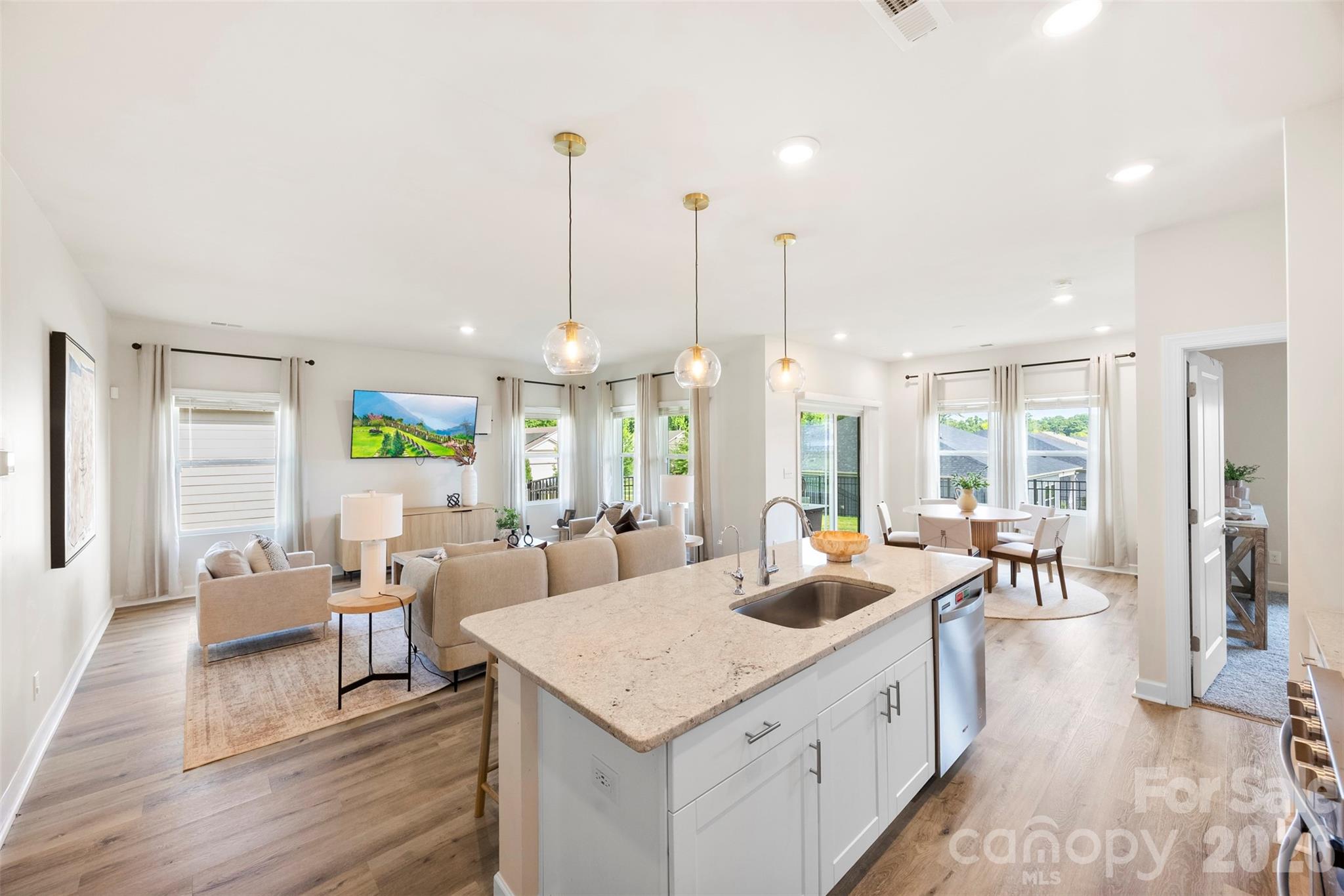 4522 Bright Road Charlotte, NC 28214 - Photo 11 of 29 Gallery Image 11