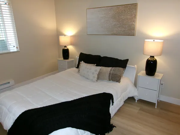 $529,000 | 6400 Christie Avenue, Unit 2304, Emeryville, CA 94608