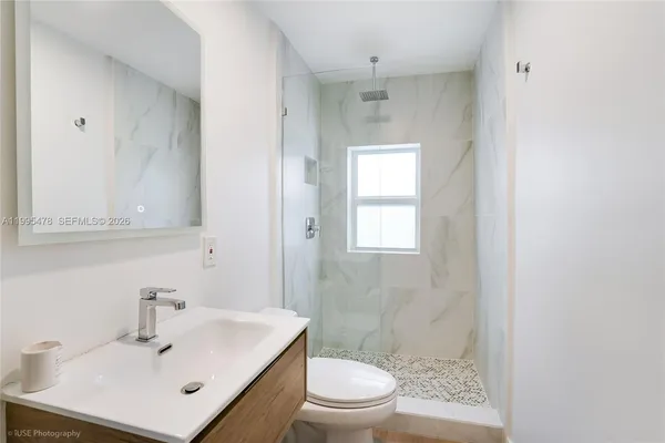 $19,500 | 560 Hampton Lane, Key Biscayne, FL 33149