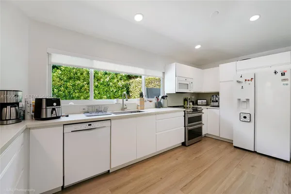 $19,500 | 560 Hampton Lane, Key Biscayne, FL 33149