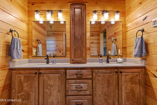 $1,350,000 | 11281 Highway 21, Forest, MS 39074