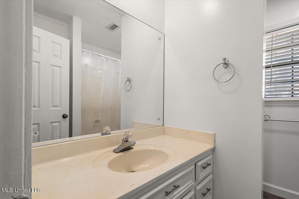707 Wicklow Place, Unit A Ridgeland, MS 39157 - Photo 17 of 27 17-HTP_8181