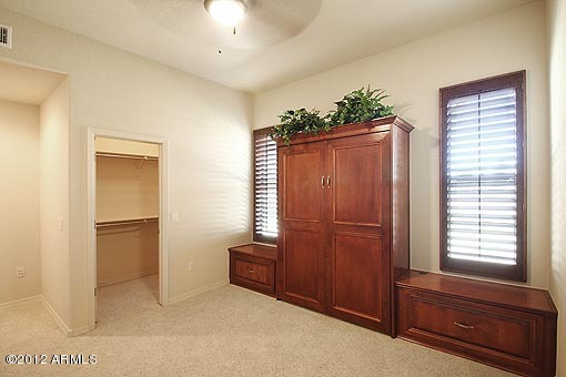7027 North Scottsdale Road, Unit 250 Paradise Valley, AZ 85253 - Photo 10 of 15 Master bedroom