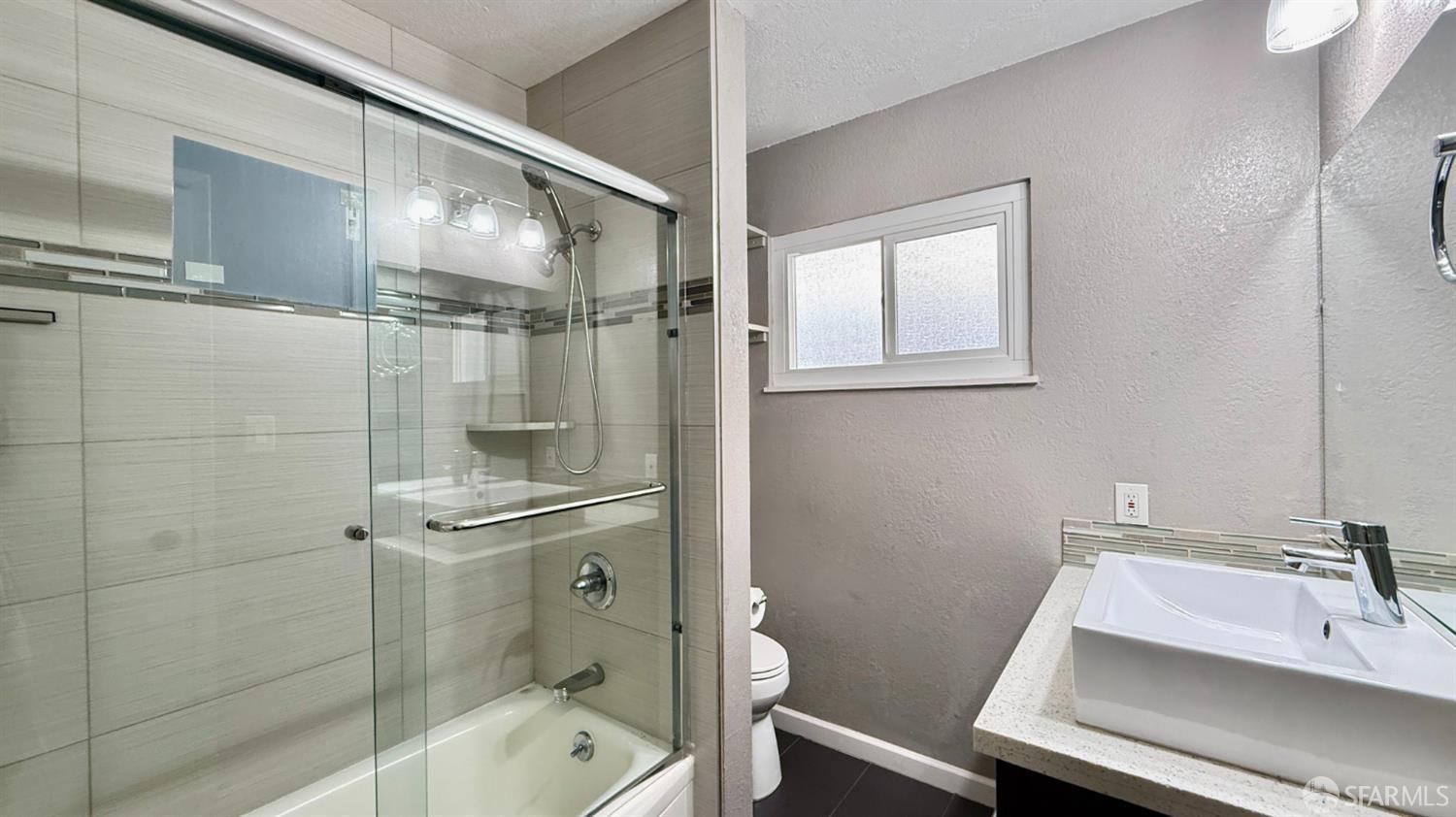 330 Vernon Street, Unit 111 Oakland, CA 94610 - Photo 4 of 8