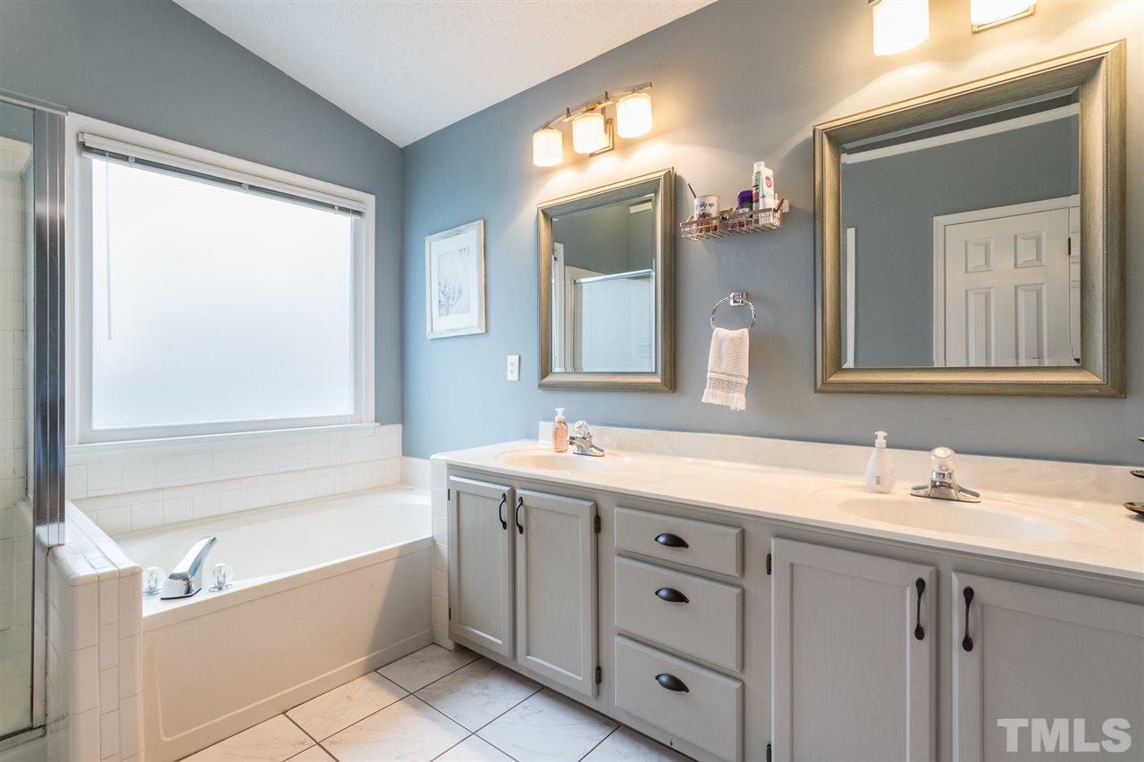 5613 Edgebury Road Raleigh, NC 27613 - Photo 15 of 15