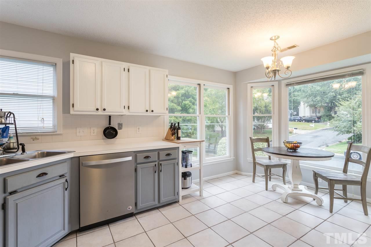 5613 Edgebury Road Raleigh, NC 27613 - Photo 5 of 15