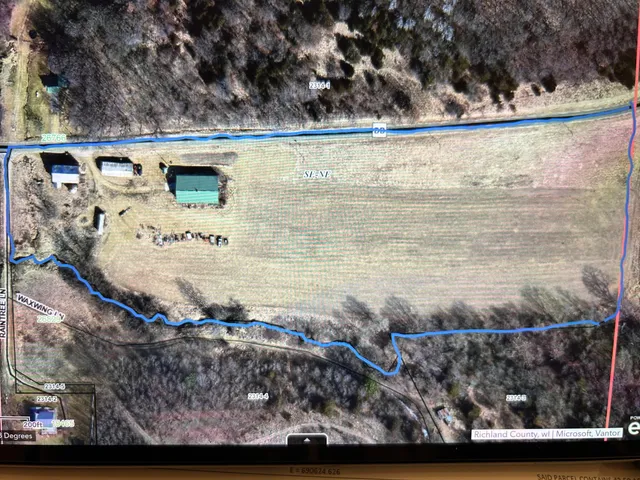 $309,900 | 26766 Co Hwy DD, Rockbridge, WI 53581