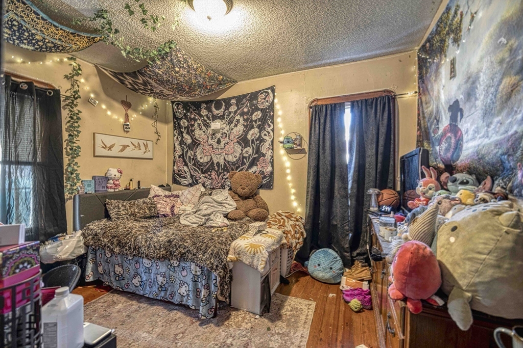 26 Stockton Street Fall River, MA 02721 - Photo 19 of 40