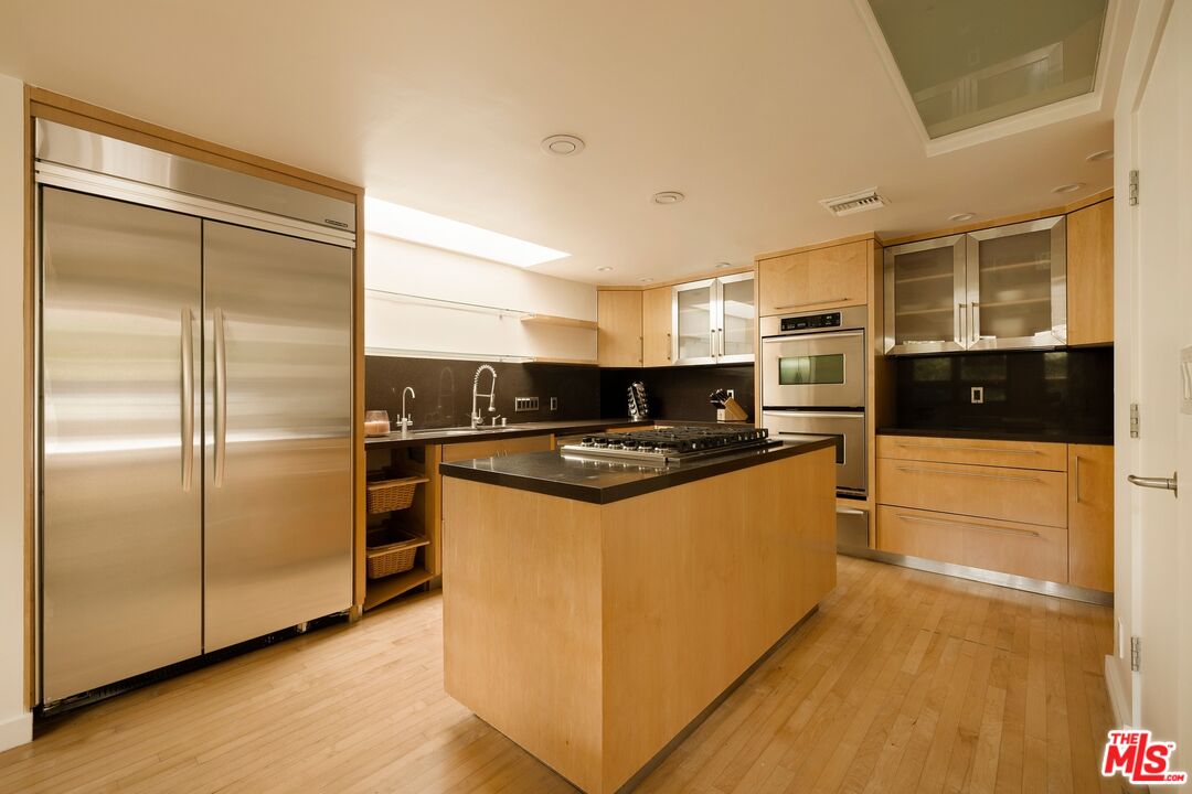 3600 Mandeville Canyon Road Los Angeles, CA 90049 - Photo 9 of 26