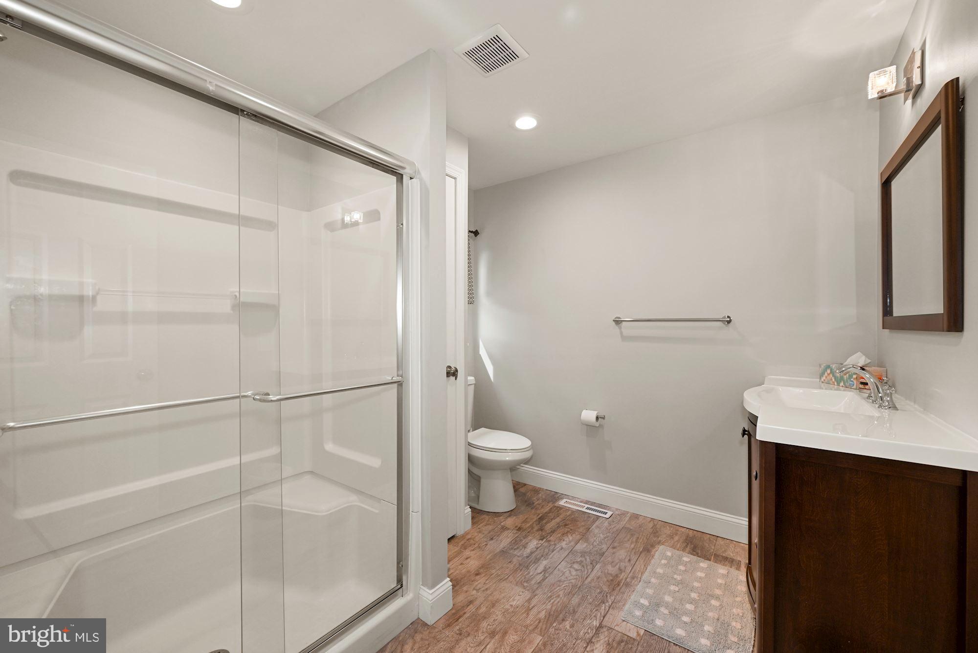 912 Cropwell Road Cherry Hill, NJ 08003 - Photo 21 of 33 Gallery Image 21