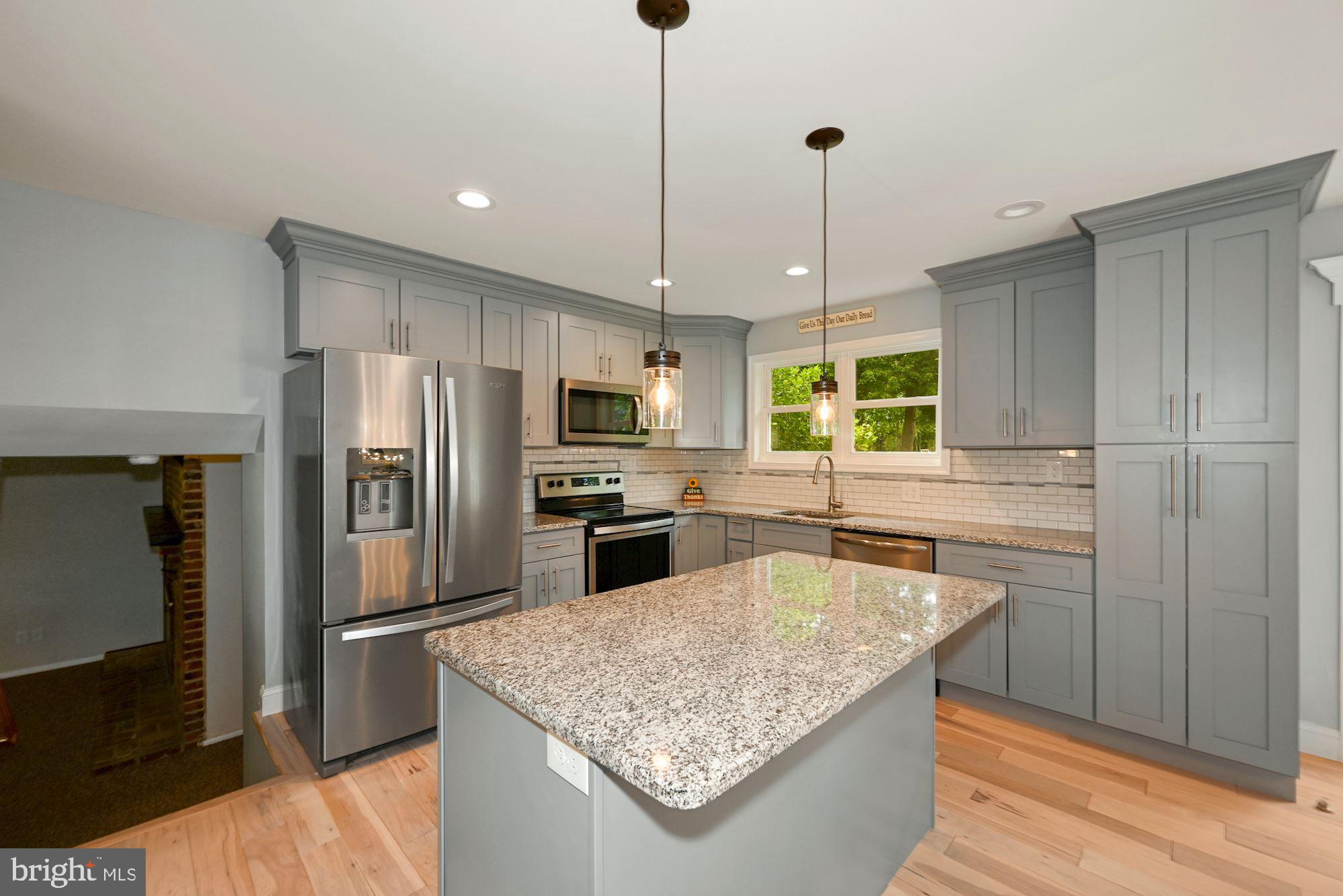 912 Cropwell Road Cherry Hill, NJ 08003 - Photo 8 of 33 Gallery Image 8