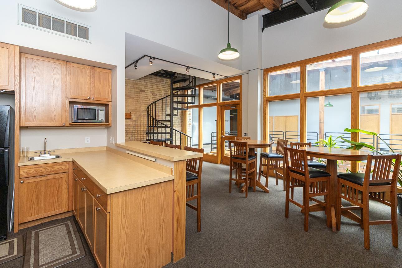 289 5th Street East, Unit 408 St. Paul, MN 55101 - Photo 21 of 38