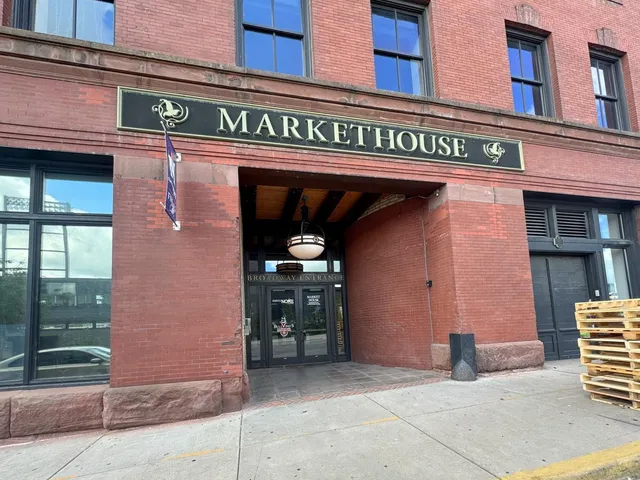 $174,900 | 289 5th Street East, Unit 408, St. Paul, MN 55101