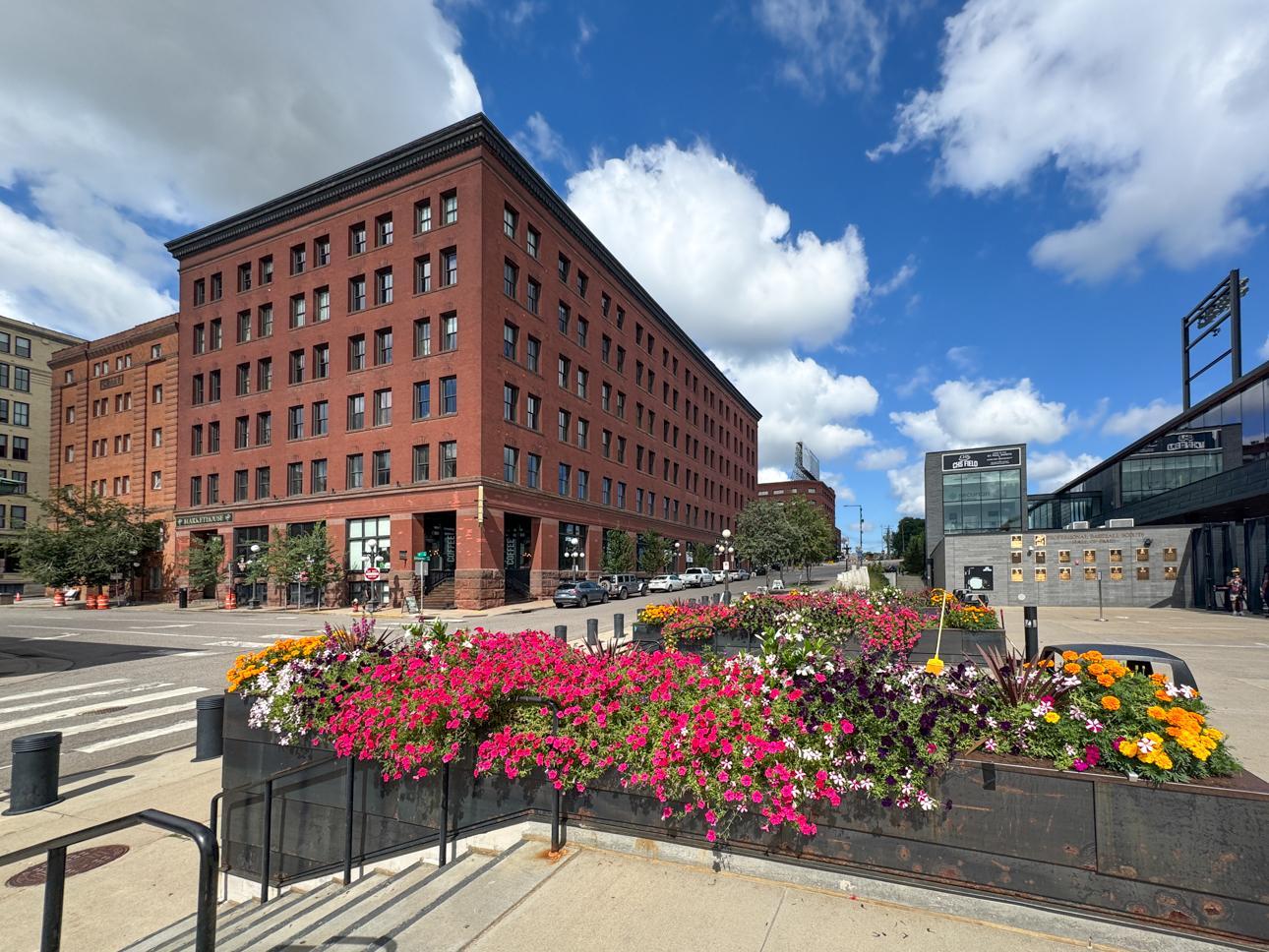 289 5th Street East, Unit 408 St. Paul, MN 55101 - Photo 30 of 38