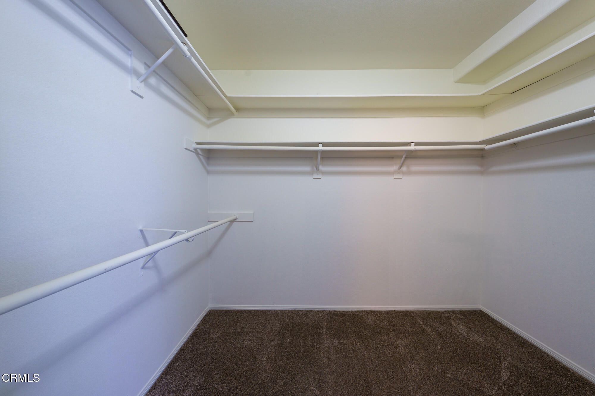 10925 Blix Street, Unit 102 Toluca Lake, CA 91602 - Photo 12 of 29 a view of an empty room