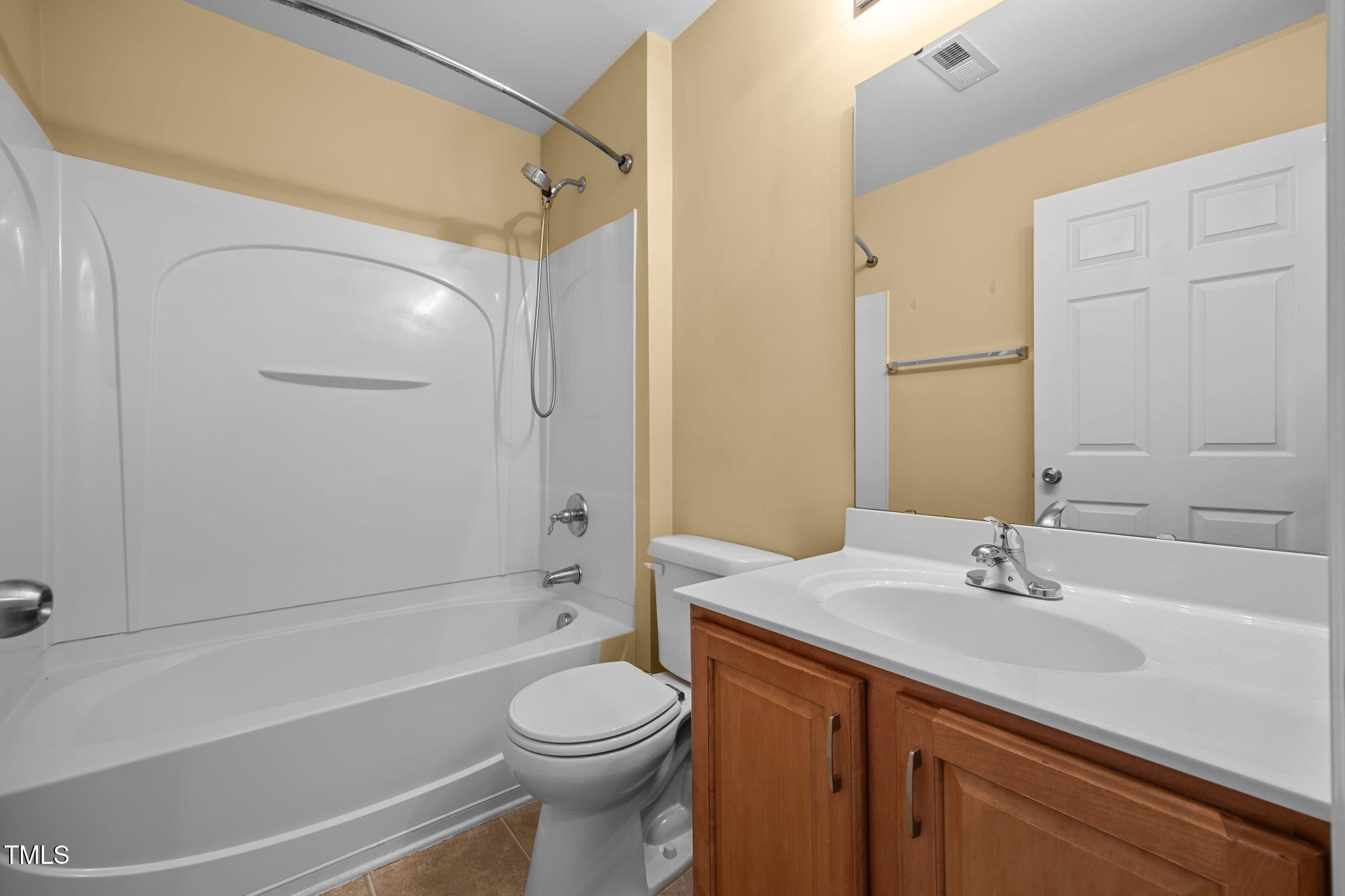 331 Gilman Lane, Unit 106 Raleigh, NC 27610 - Photo 15 of 20 18-web-or-mls-IMG_1349