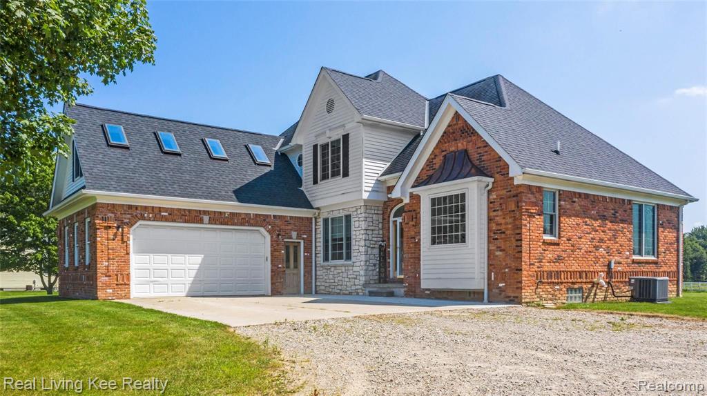 14265 Gilbert Road Allenton, MI 48002 - Photo 2 of 62