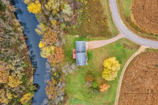 $329,900 | N13651 320th Street, Ridgeland, WI 54763