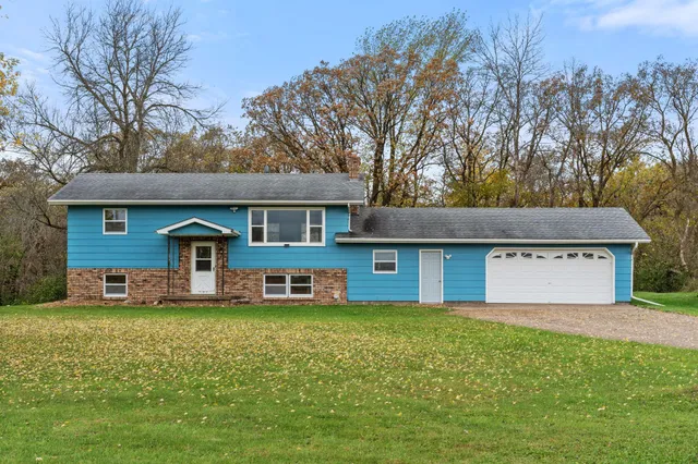 $329,900 | N13651 320th Street, Ridgeland, WI 54763