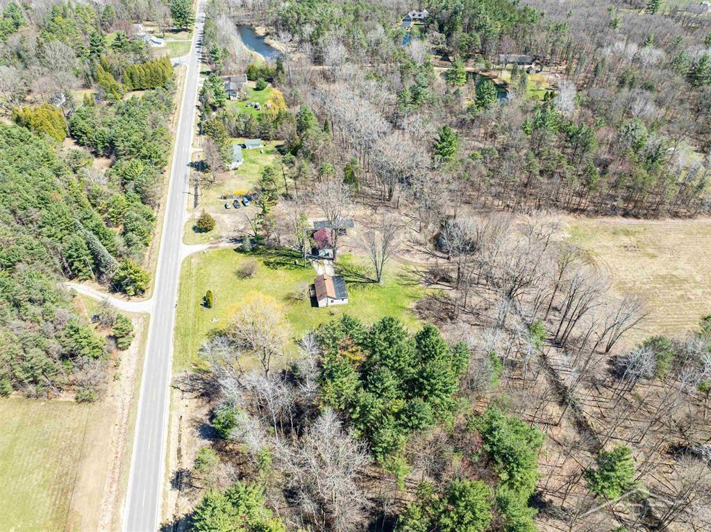 585 West Chippewa River Road Midland, MI 48640 - Photo 57 of 66 50143344-afd3082c-975e-49e9-884f-d76b8f749f20.JPG