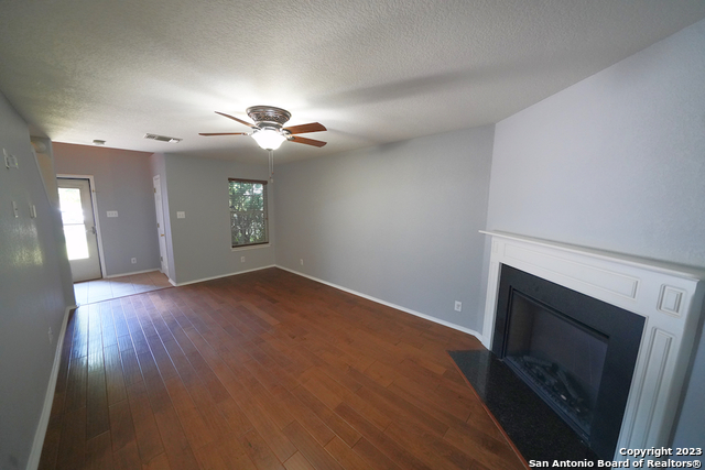 3907 Whisper View Schertz, TX 78108 - Photo 10 of 50