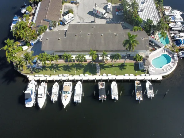 $295,000 | 1780 Southeast 4th Street, Pompano Beach, FL 33060