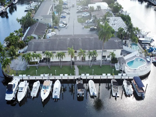 $295,000 | 1780 Southeast 4th Street, Pompano Beach, FL 33060