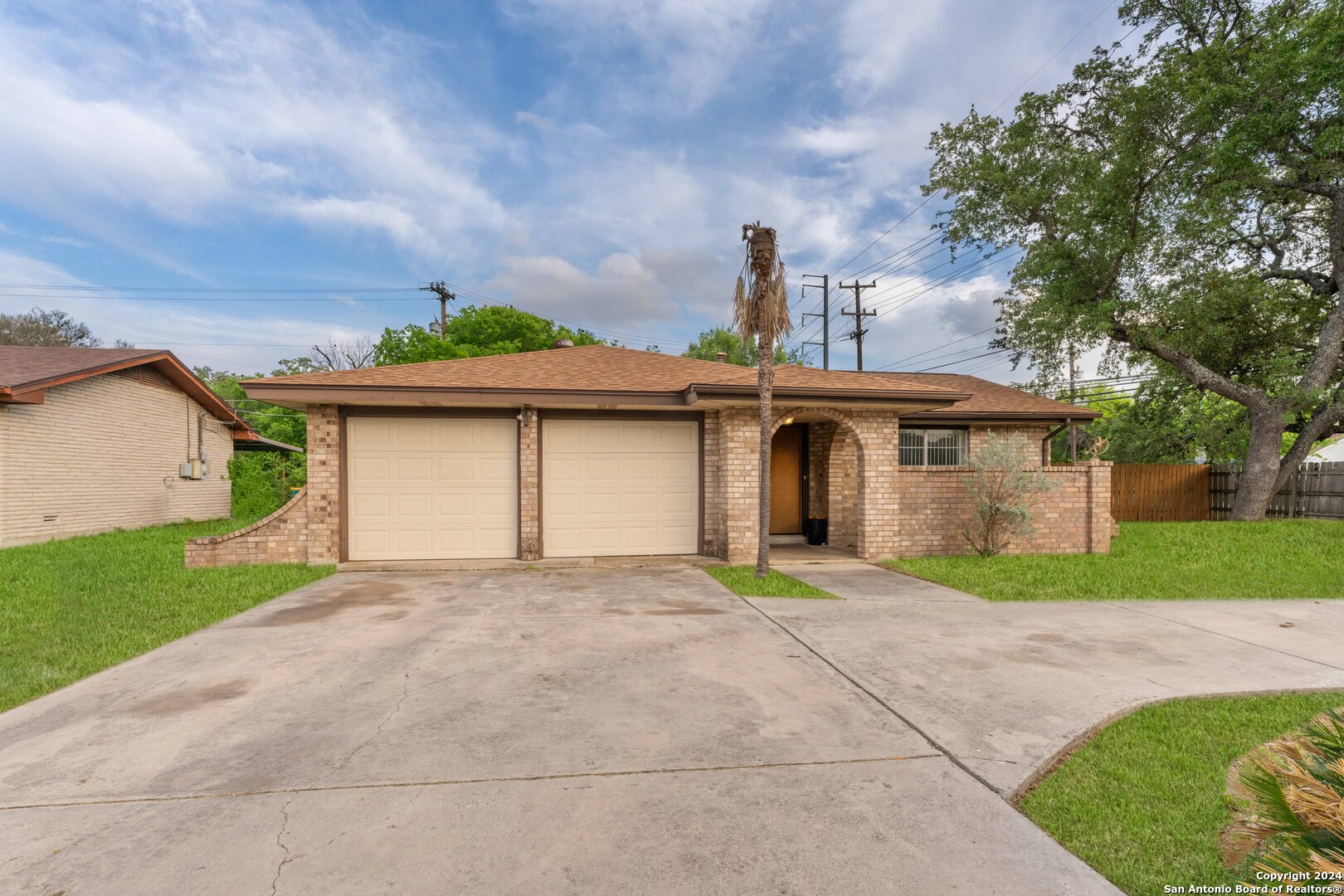 6602 Forest Bnd North  