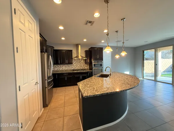 $2,695 | 943 West Danish Red Trail, San Tan Valley, AZ 85143