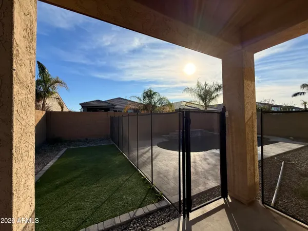 $2,695 | 943 West Danish Red Trail, San Tan Valley, AZ 85143