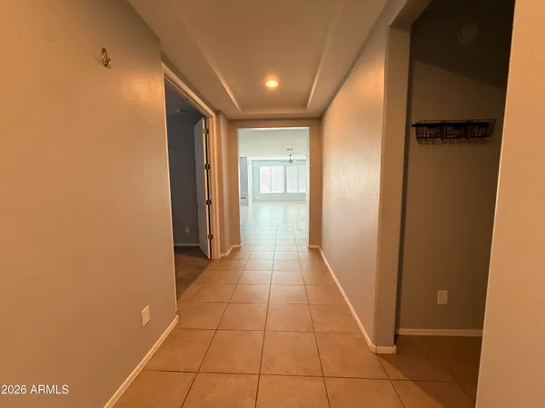 $2,695 | 943 West Danish Red Trail, San Tan Valley, AZ 85143