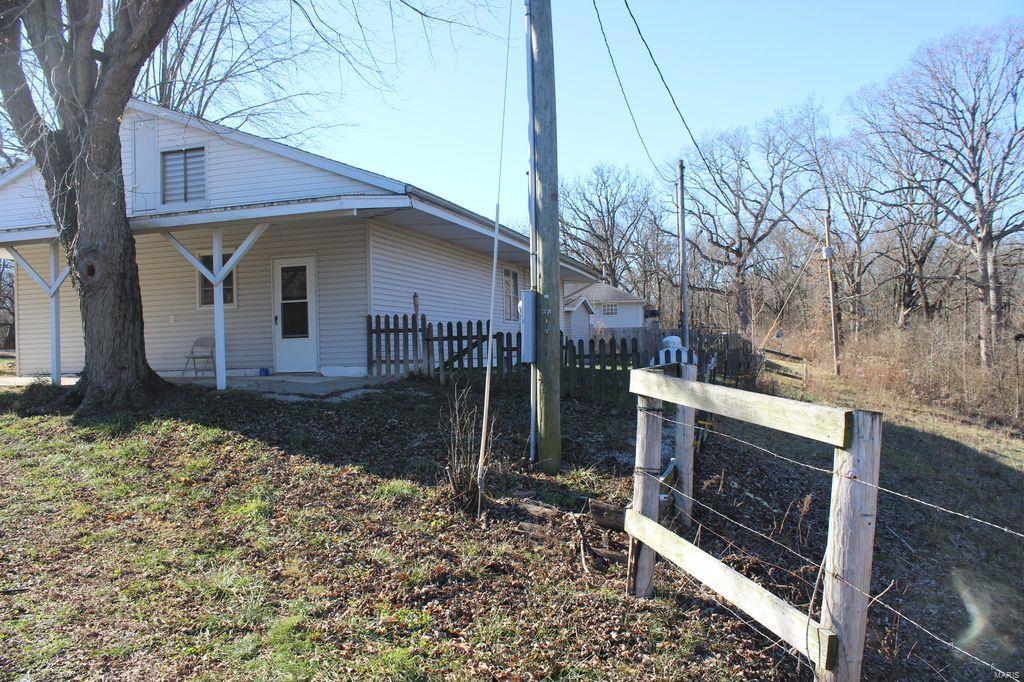 9933 Shipman Road Shipman, IL 62685 - Photo 37 of 39