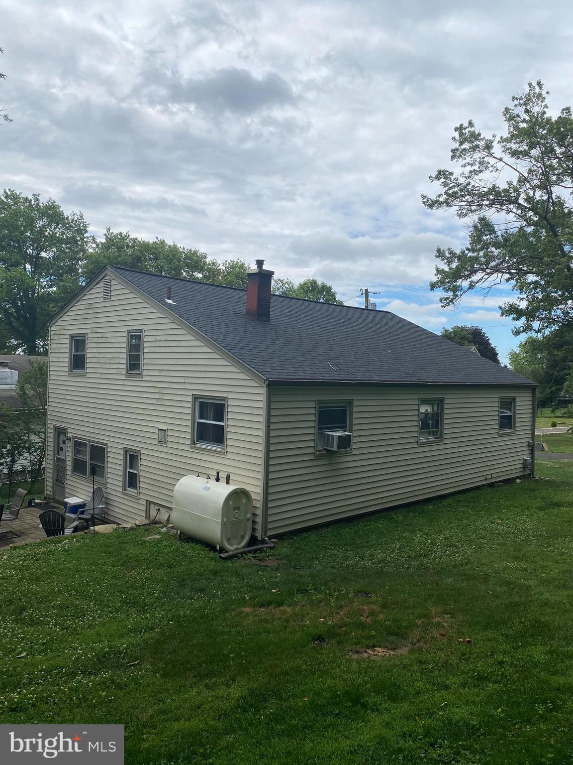 2175 Kirk Road Abington, PA 19001 - Photo 2 of 22 Side yard