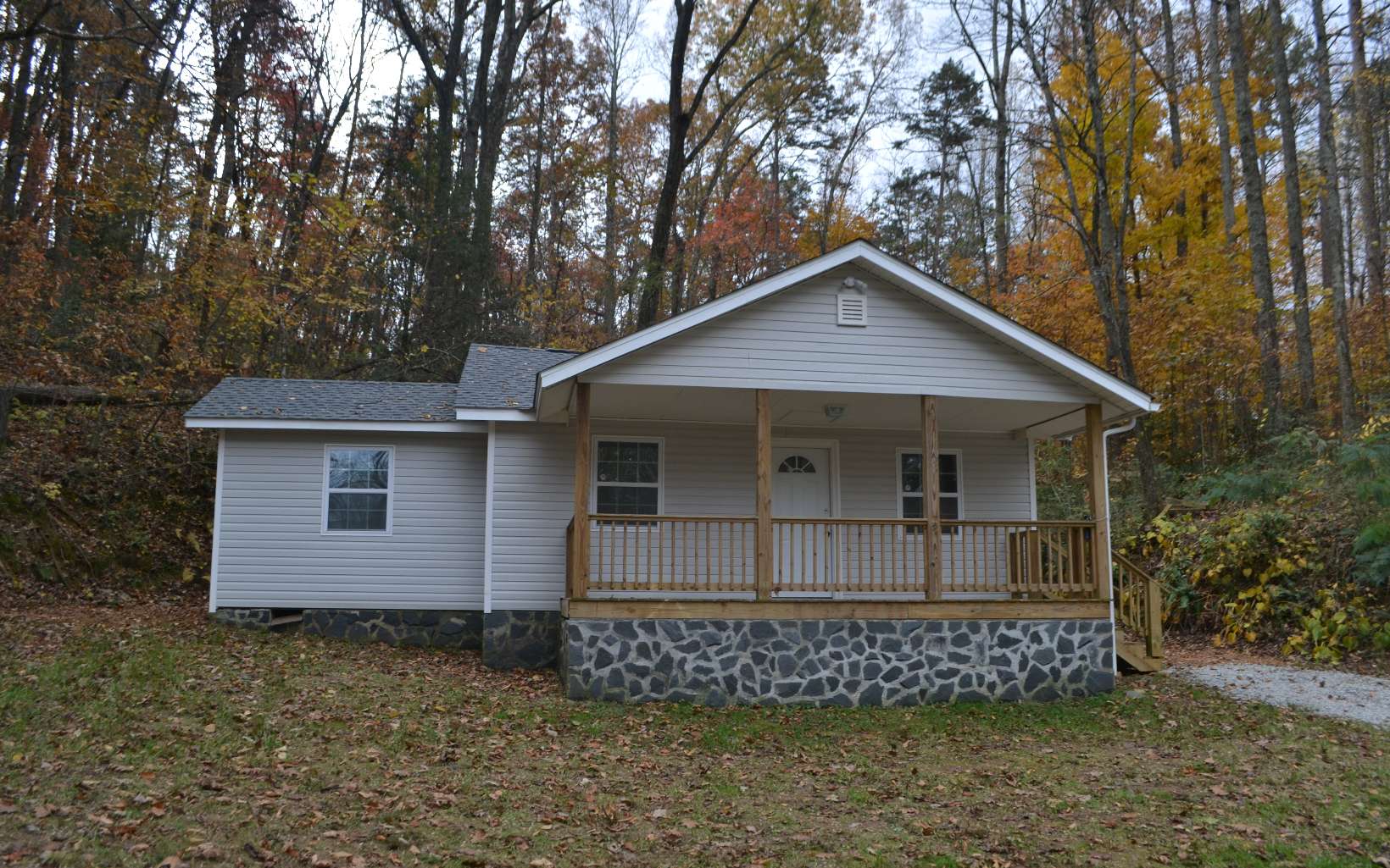 2330 Scenic Drive Blue Ridge, GA 30513 - Photo 1 of 4 Main View