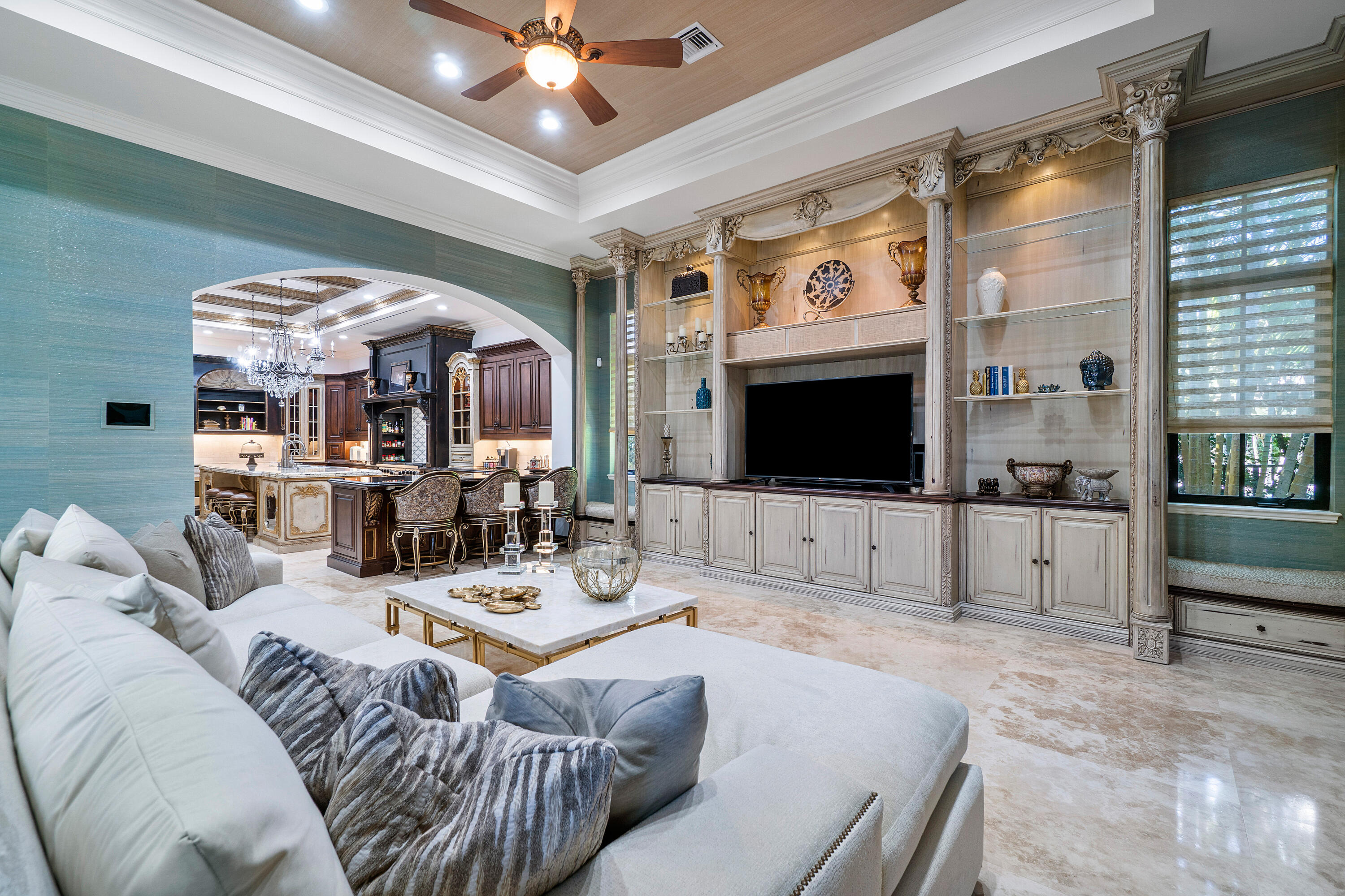 9253 Este Lago Way Boca Raton, FL 33496 - Photo 23 of 75 Family Room