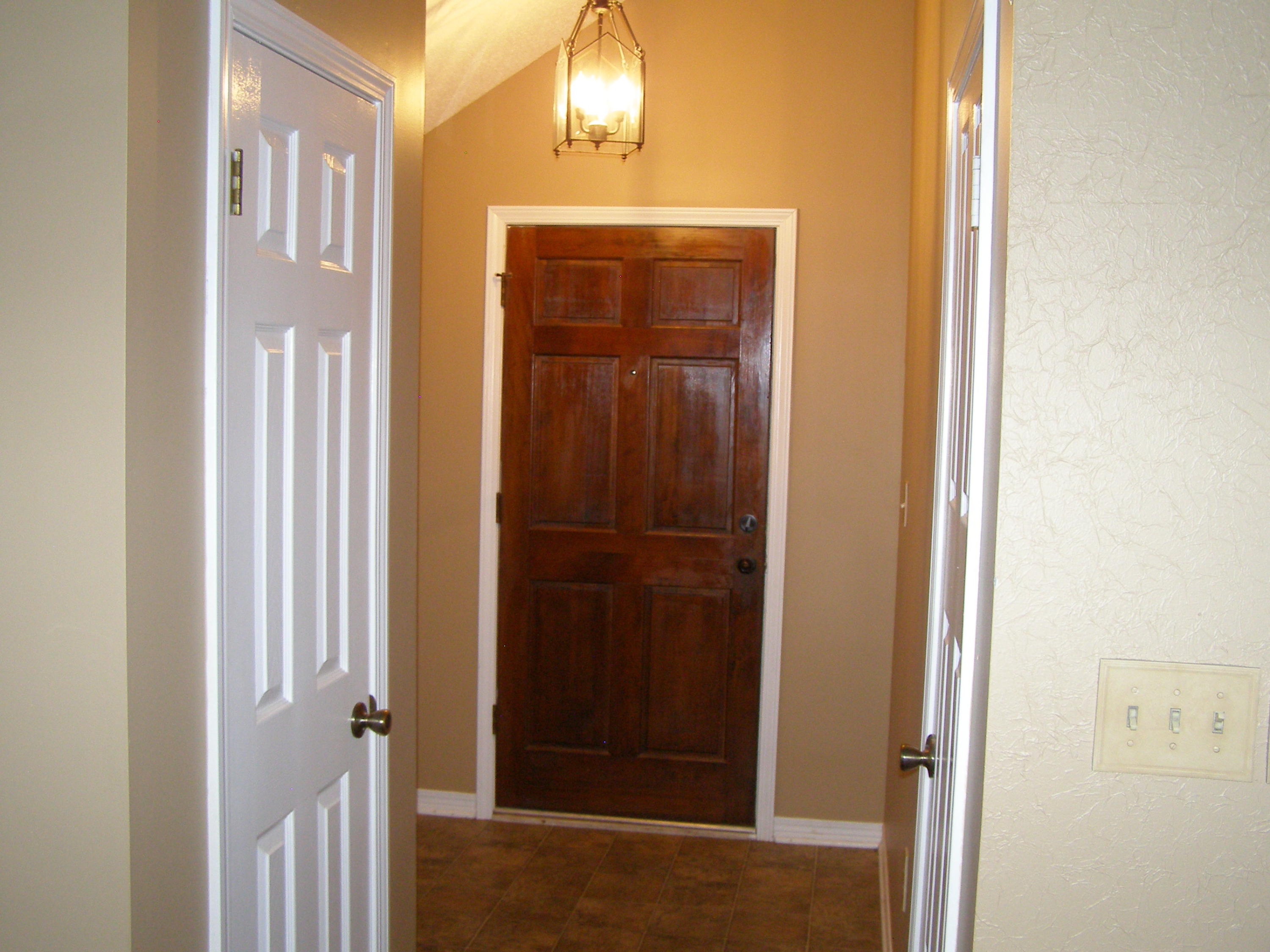 2718 Phil Tyner Road Crestview, FL 32536 - Photo 8 of 28 foyer