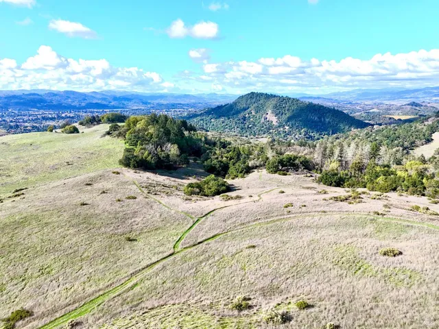 $8,500,000 | 13000 Los Amigos Road, Healdsburg, CA 95448