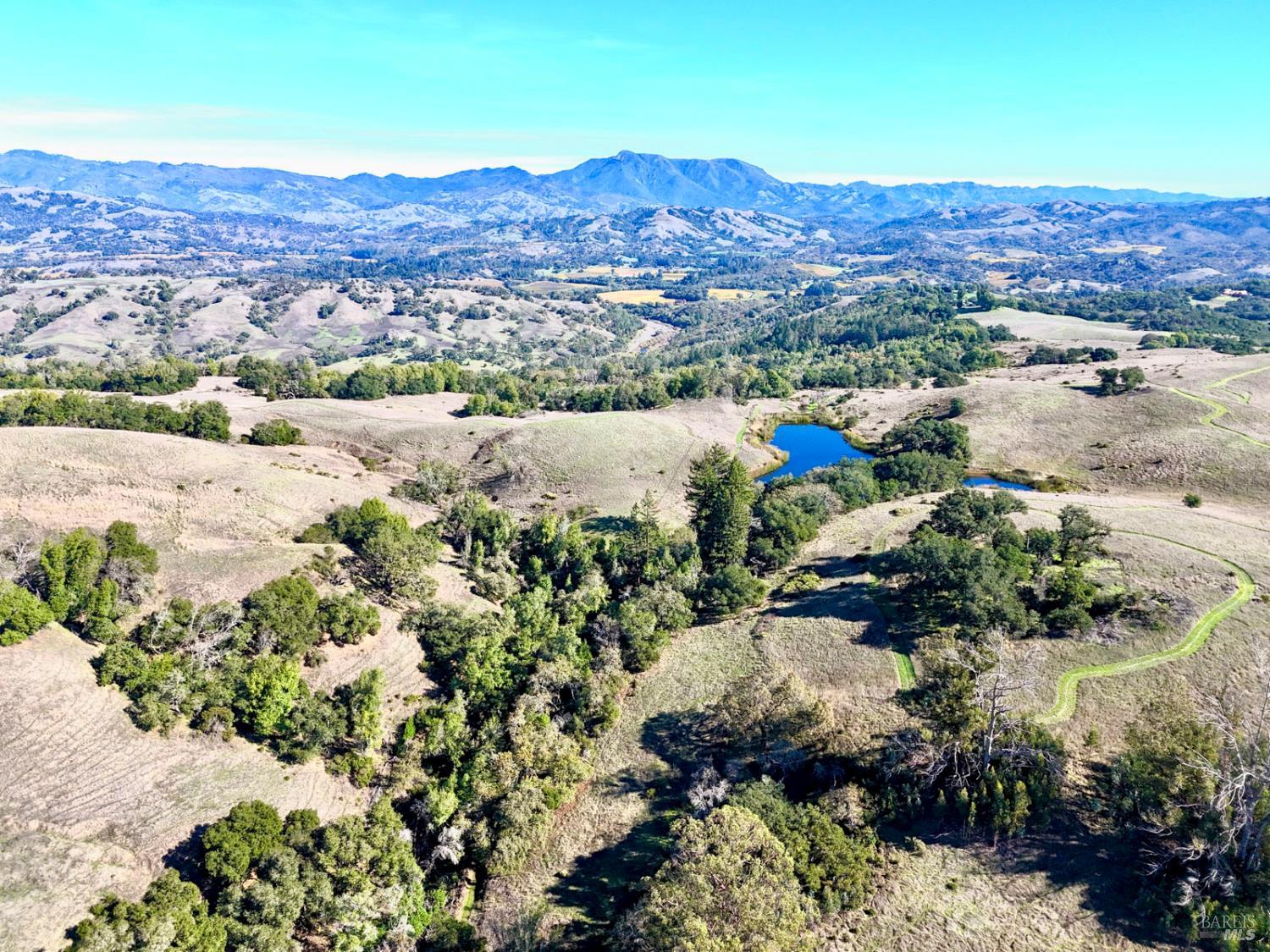 13000 Los Amigos Road Healdsburg, CA 95448 - Photo 5 of 35