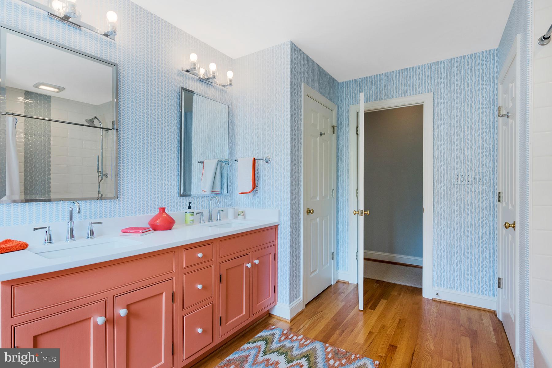710 South River Landing Road Edgewater, MD 21037 - Photo 34 of 55 Hallway bathroom with double vanity