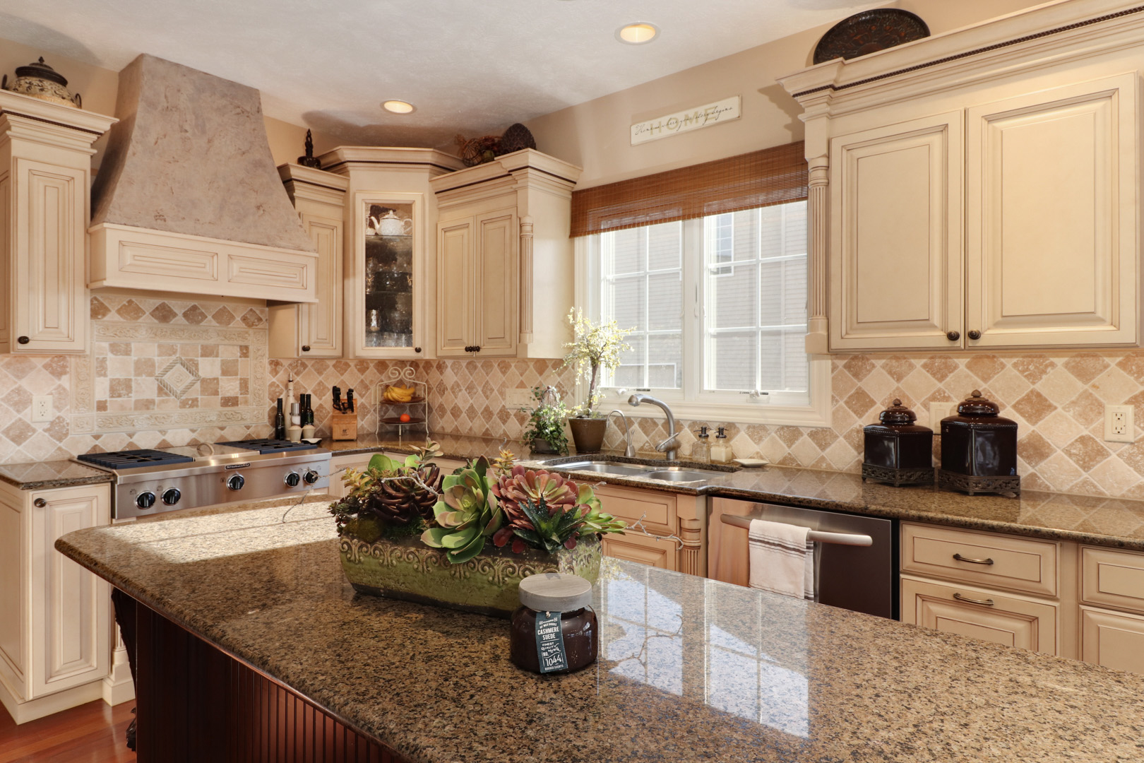 8 Derby Way Bloomington, IL 61704 - Photo 17 of 50