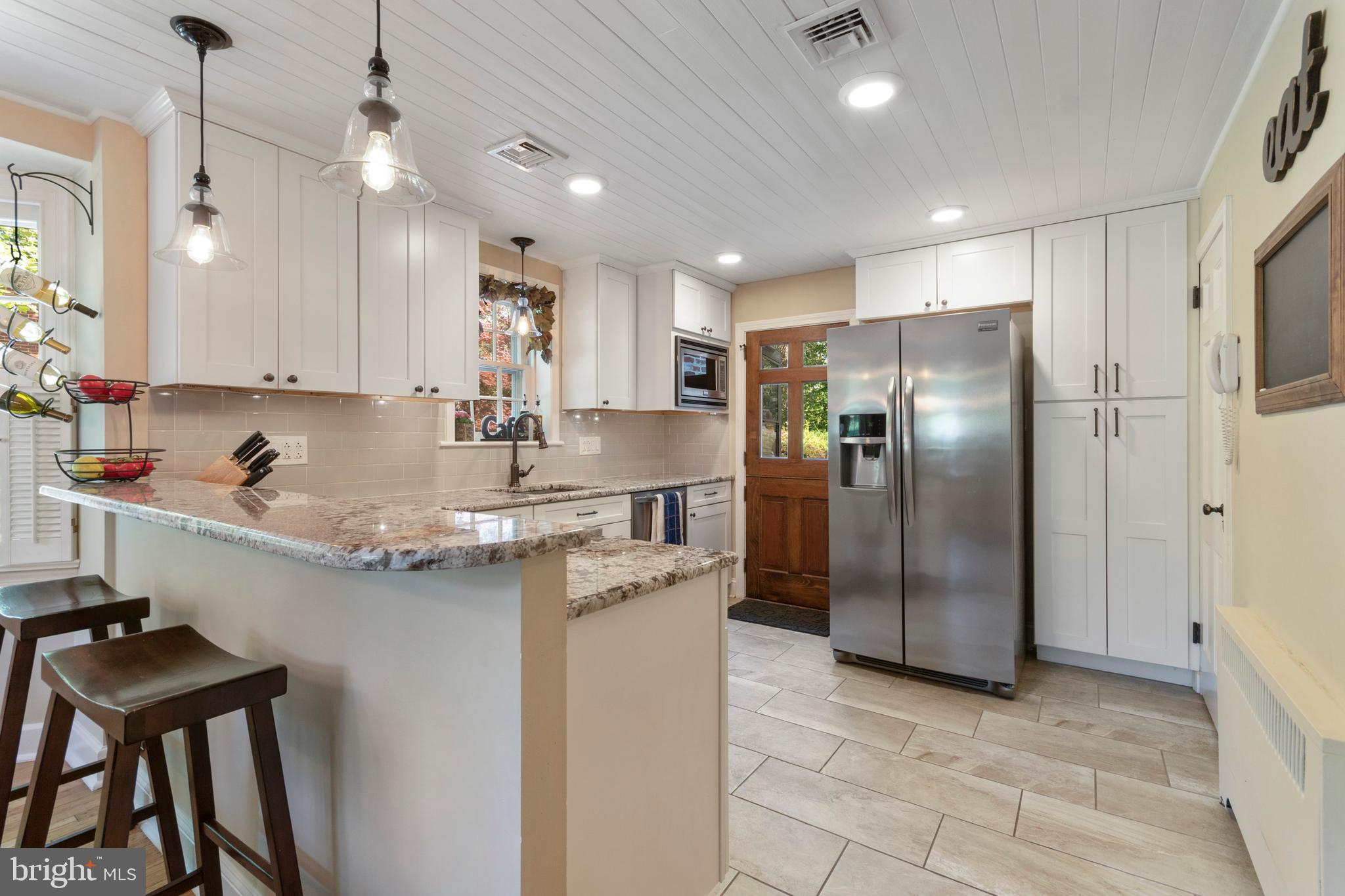 224 Woodward Road Media, PA 19063 - Photo 13 of 28 Newer kitchen with Granite Counters