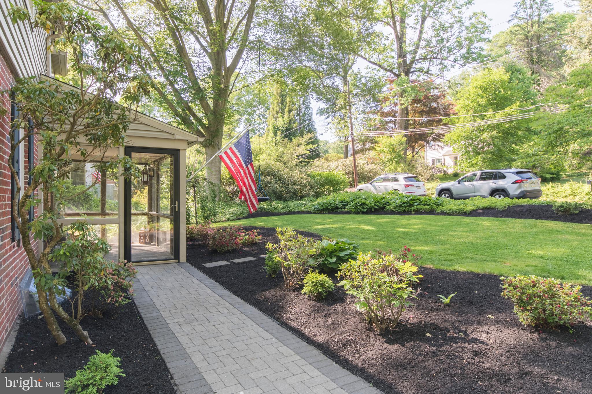 224 Woodward Road Media, PA 19063 - Photo 3 of 28 EP Henry Walkway