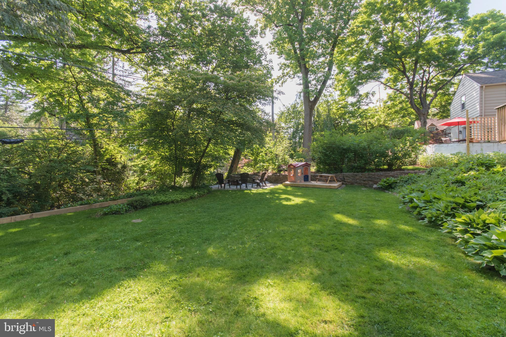 224 Woodward Road Media, PA 19063 - Photo 26 of 28 Large back yard