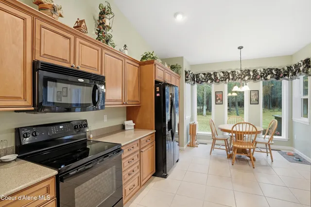 $824,000 | 105 East Saltz Lane, Deer Park, WA 99006