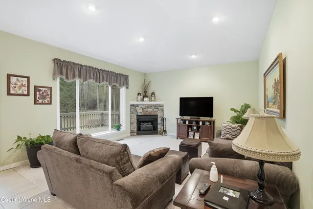 $824,000 | 105 East Saltz Lane, Deer Park, WA 99006