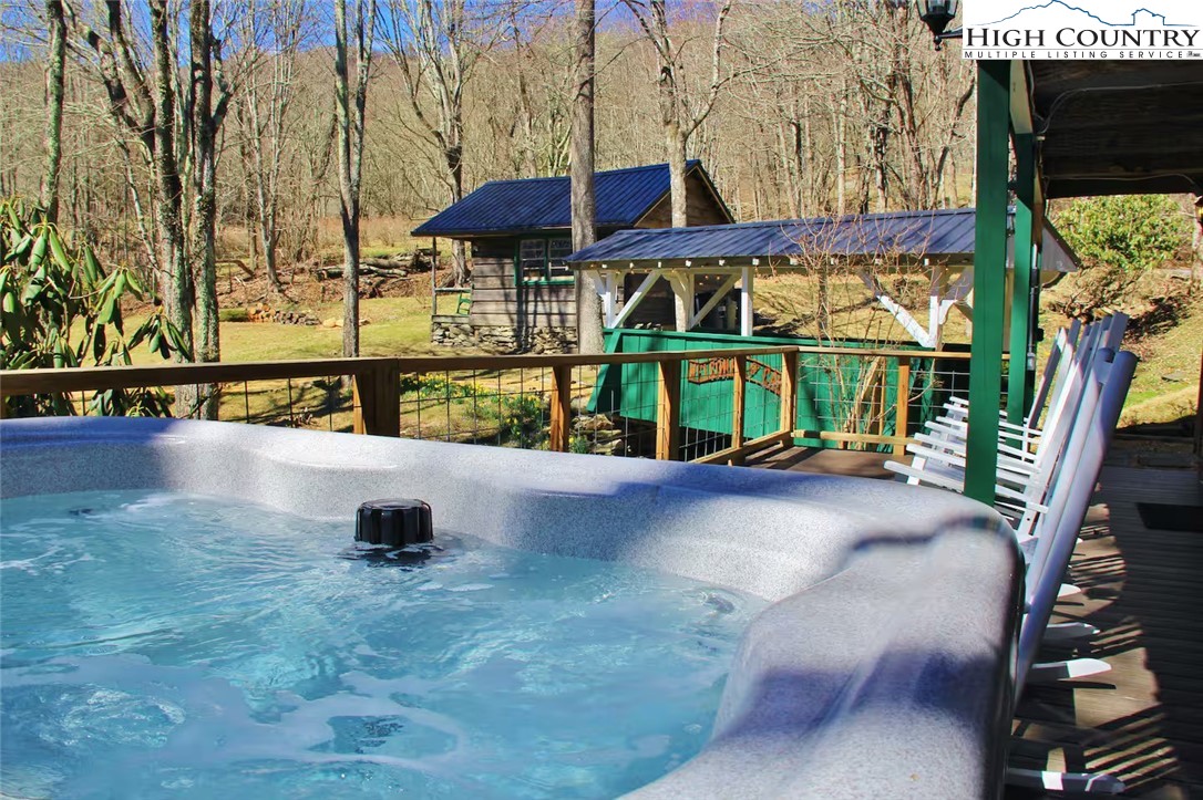 17 Grey Fox Ridge Road Banner Elk, NC 28604 - Photo 20 of 37