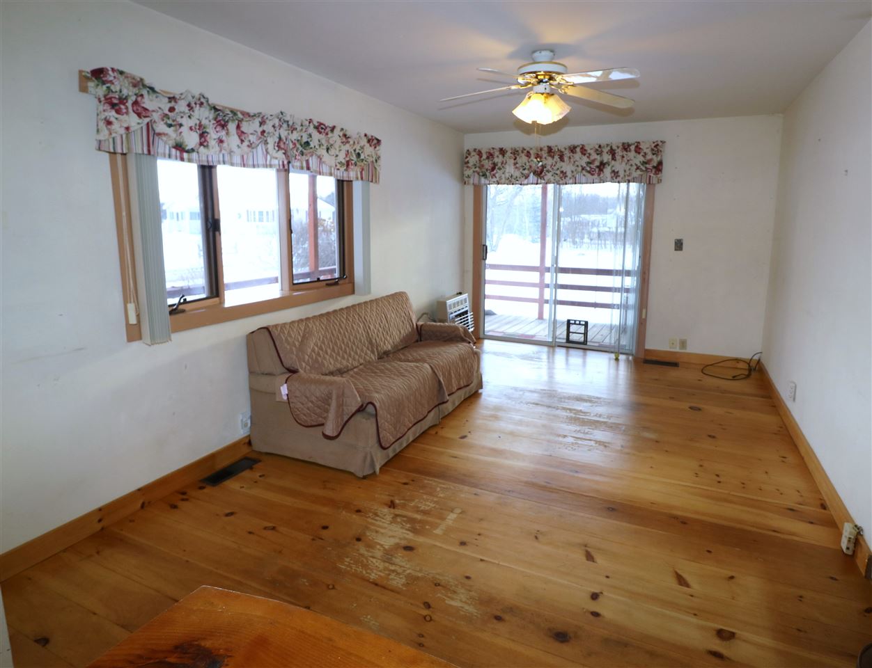 15 Chickwolnepy Road Milan, NH 03588 - Photo 6 of 19 Gallery Image 6