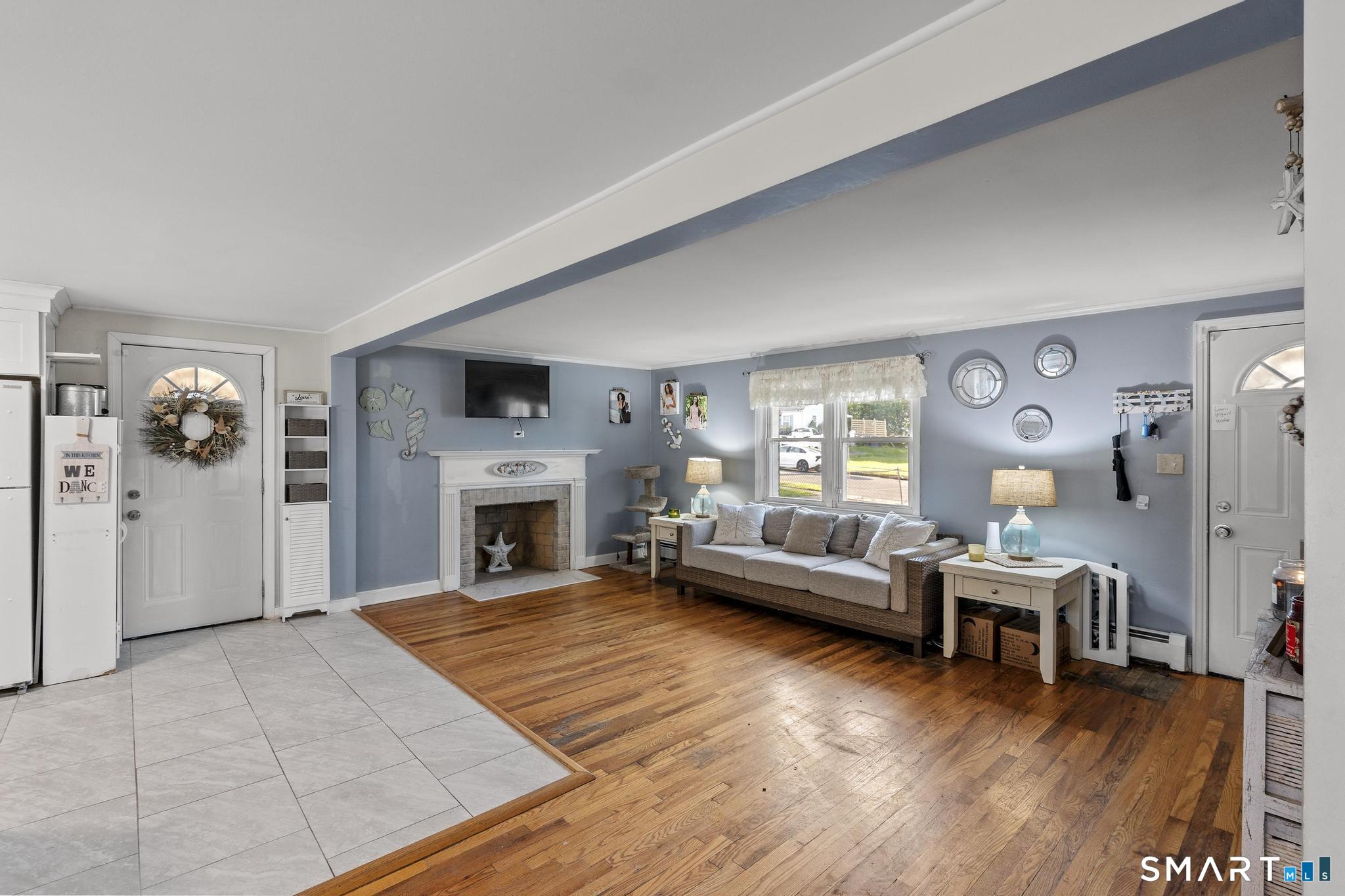 81 Belcher Road Wethersfield, CT 06109 - Photo 5 of 18